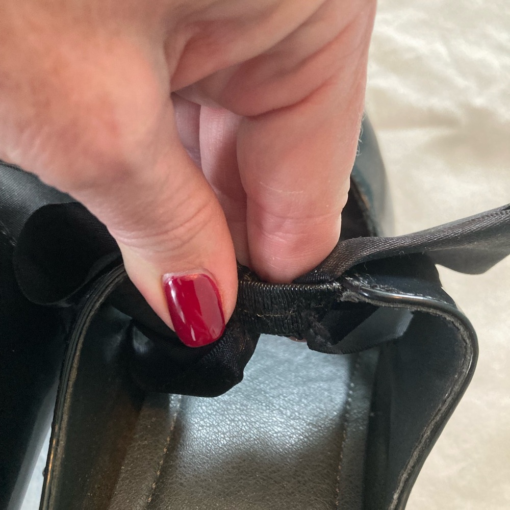 Rialto Black Bow Heels - Picture 9 of 11